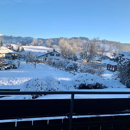 Lindners Hideaways - Bergnest Lodge - Bergblick Fewo 6 Pers Balkon Garten Hund Ski Unterkunft Luftkurort Oberreute Naehe Buchenegger Wasserfaelle Eistobel Bodensee Exterior photo