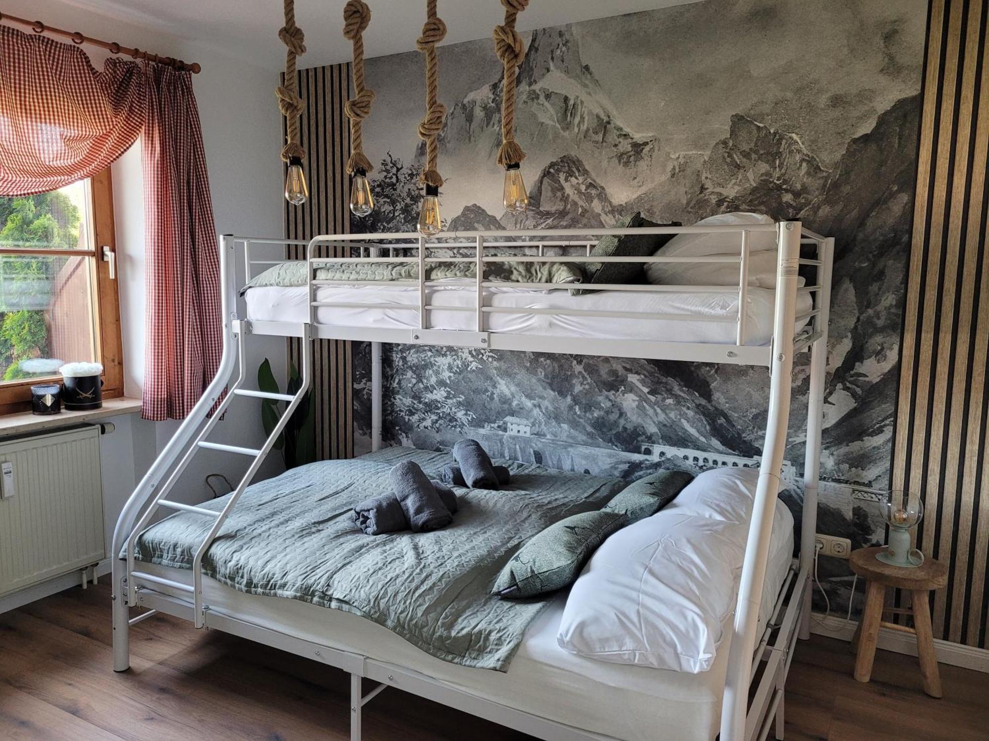Lindners Hideaways - Bergnest Lodge - Bergblick Fewo 6 Pers Balkon Garten Hund Ski Unterkunft Luftkurort Oberreute Naehe Buchenegger Wasserfaelle Eistobel Bodensee Exterior photo